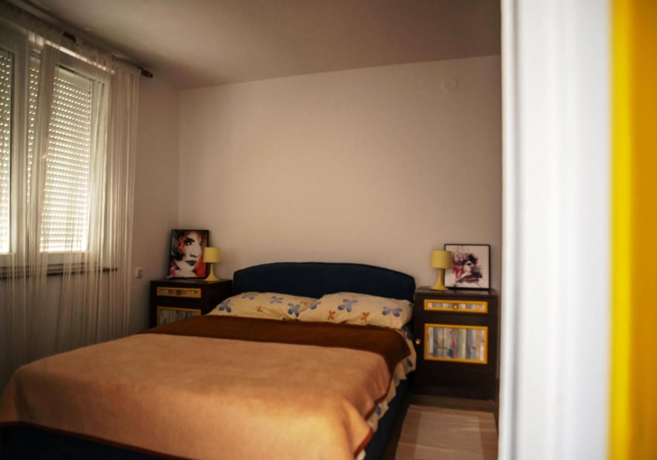 Urban Oaza Apartamento Pula Exterior foto